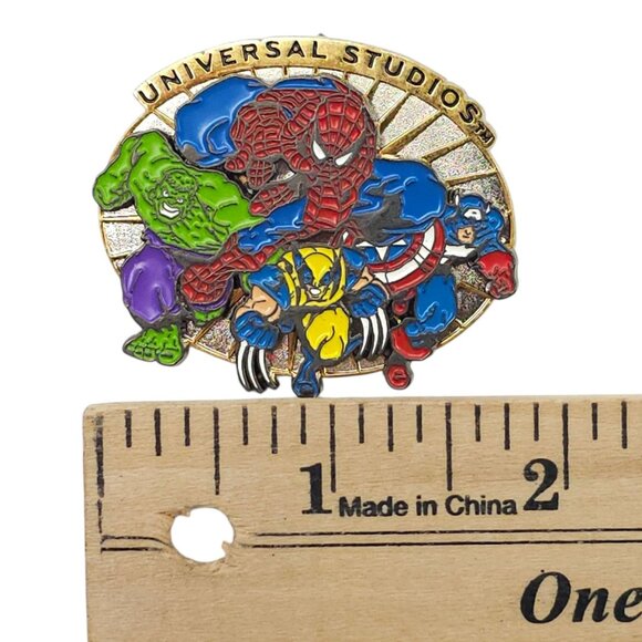 Universal Studios 2002 Spider-Man Hulk Wolverine Captain America 3-D Pin Pinback - Picture 4 of 12